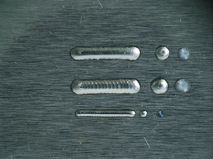 <a href='http://www.njdongrui.com/product/3.htm' class='text_a'>模具激光焊機</a>修復鏡面模具效果